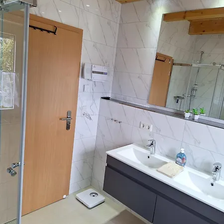 Sonnenhof Haus 2 - Og Apartment
